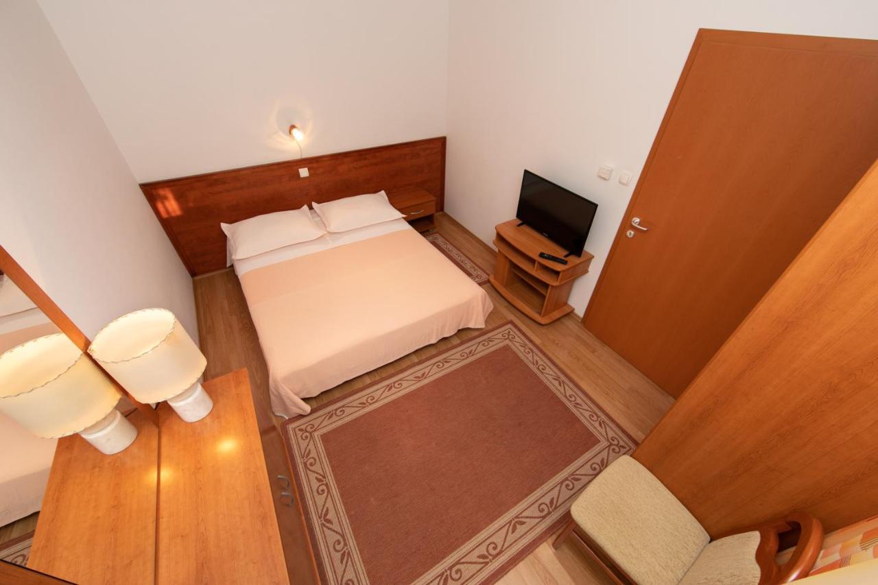Apartmani Biser 图彻皮 外观 照片
