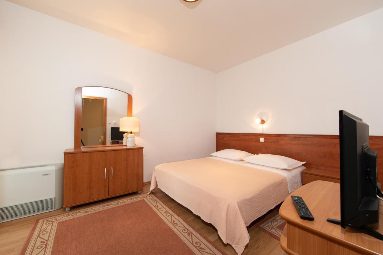 Apartmani Biser 图彻皮 外观 照片