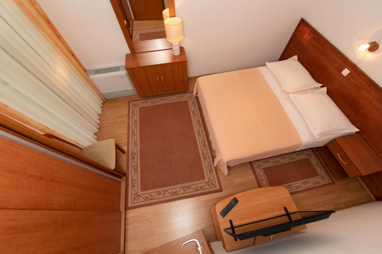 Apartmani Biser 图彻皮 外观 照片